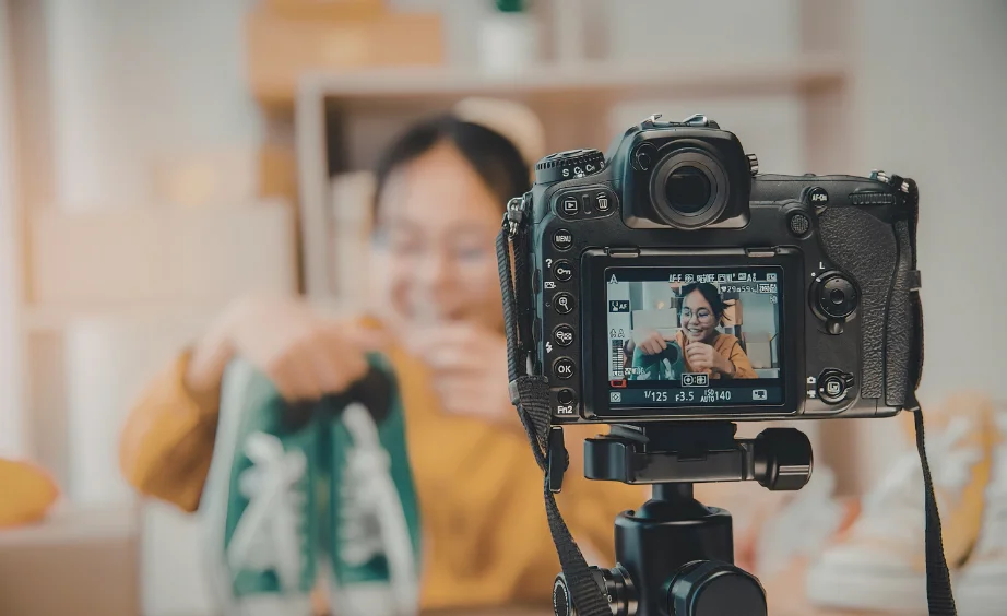 ¿Te pueden multar por hacer un unboxing de un regalo? En tus redes sociales